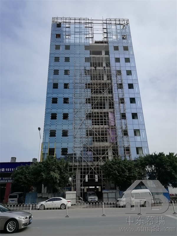 无缝铝板幕墙的优势与实用性！